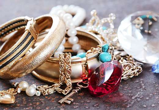 金・貴金属・ジュエリーを買取強化中！